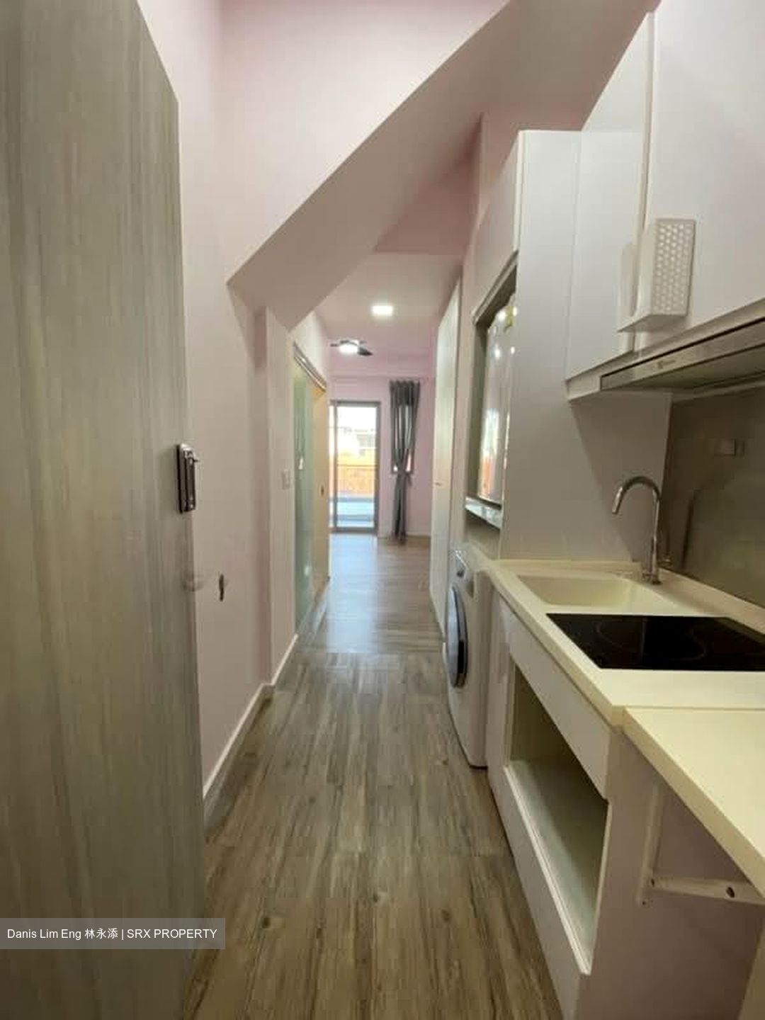 # 1 Loft (D14), Apartment #580765481